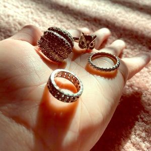 4 Stylish Rings
